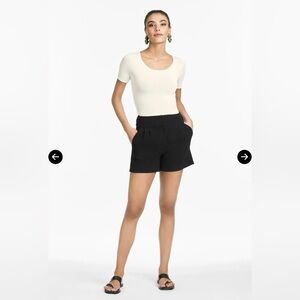 Sachin & Babi Anthropologie Pleated Shorts‎ in Black